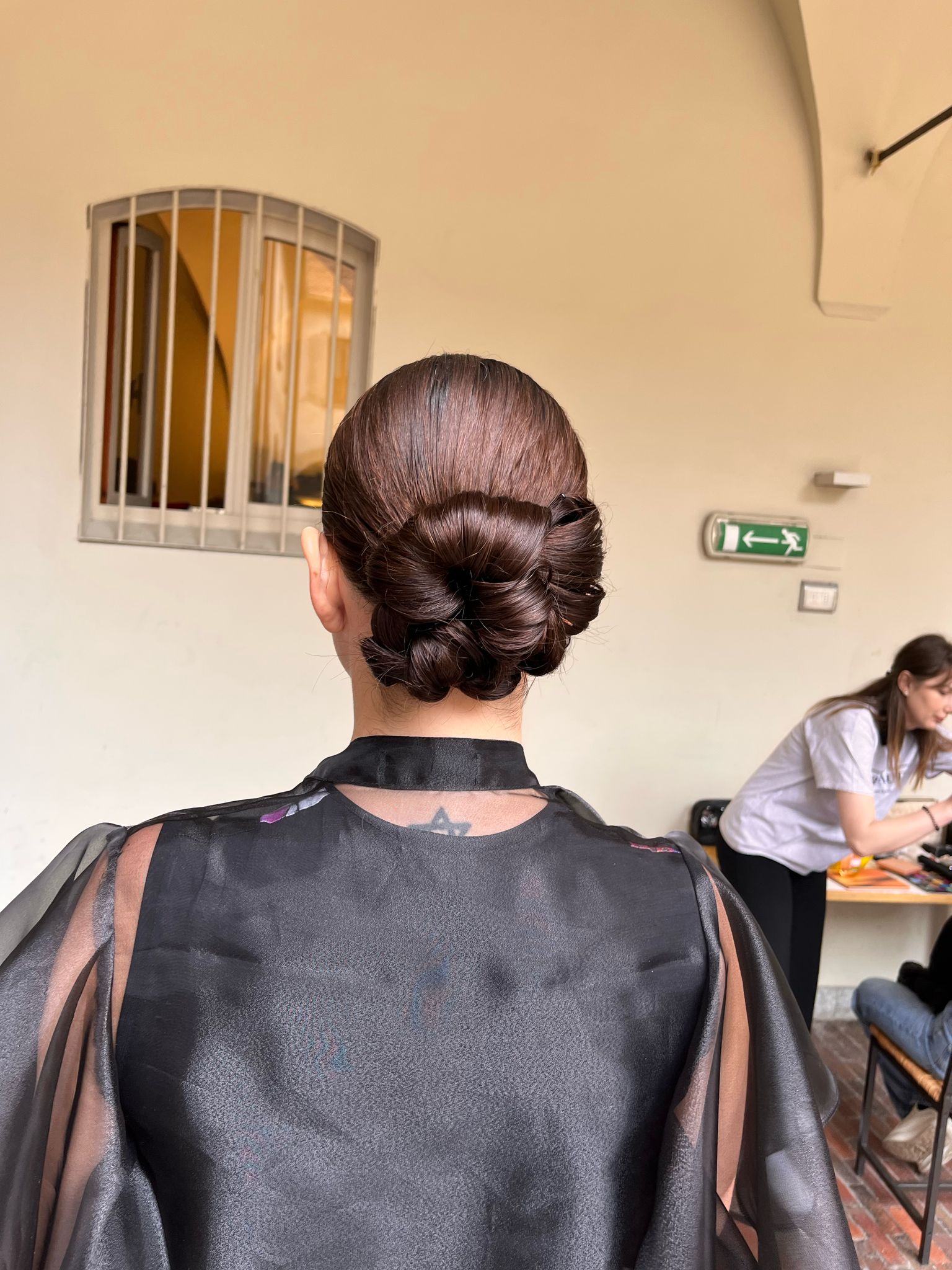 HAIR & MAKE-UP 